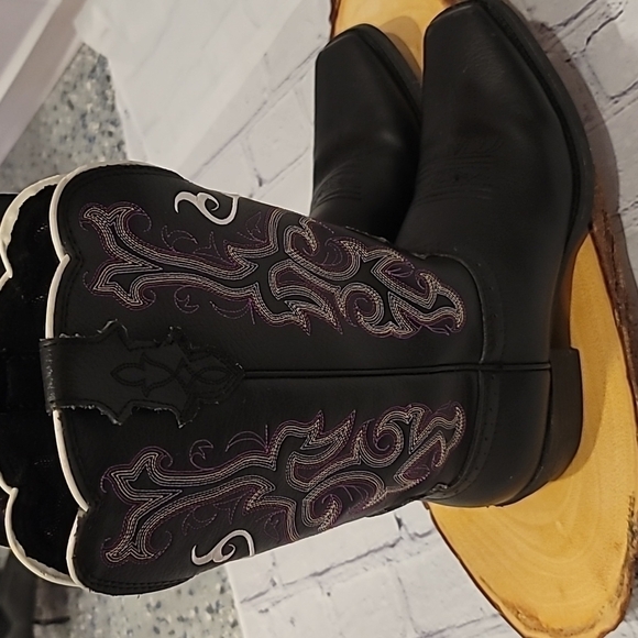 Justin Cowboy Boots - Picture 4 of 8